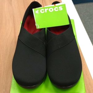 CROCS asym wedge size 8